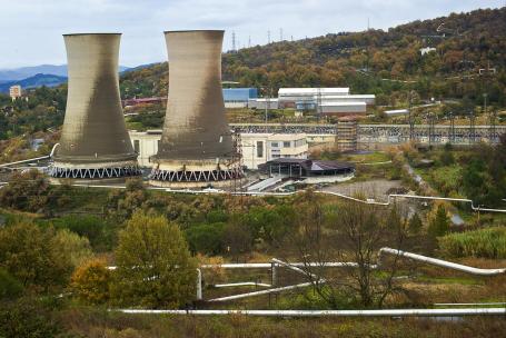 The first geothermal power plant was put into service in 1911 in the Valle del Diavolo valley, near the Italian town of Larderello.