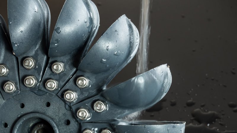 Direction of water flow through the buckets of a Pelton turbine runner. (Source: © Satakorn / stock.adobe.com)