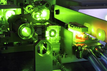 One method of laser isotope separation is based on the selective ionisation of &sup2;³⁵U atoms using a precisely tuned laser. (Source: © Yury Zap / stock.adobe.com)