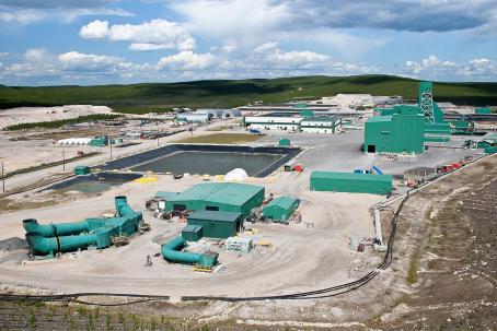 The McArthur River uranium mine in Saskatchewan, Canada, is one of the world's largest high-grade uranium mines. Its exceptionally rich ore is transported to the Key Lake mill for processing into uranium concentrate. (Source: © Scott Prokop / stock.adobe.com)