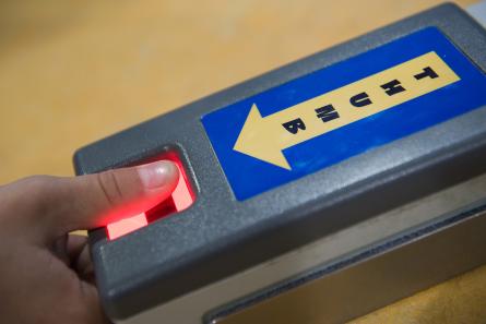 Many nuclear power plants use fingerprint readers or other biometric identification systems at the entrances to secure areas. Each authorised individual is granted access only to specifically designated areas according to their duties and access permissions. (Source: © spanky1 / stock.adobe.com)