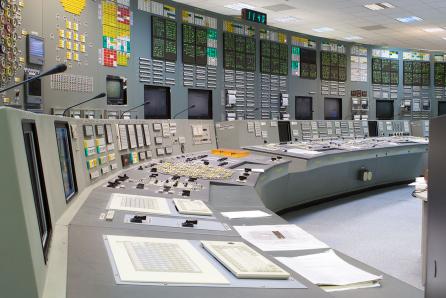 Important primary circuit parameters are continuously monitored and also serve as input signals for safety systems. If predefined safety limits are exceeded, the appropriate safety systems are automatically activated. (Source: © PozitivStudija / stock.adobe.com)