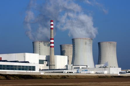 Some gaseous radioactive waste contains short-lived radionuclides. These gases can be retained in delay systems until their activity has decreased sufficiently, before being released through monitored ventilation systems within authorised limits. (Source: © tomas / stock.adobe.com)