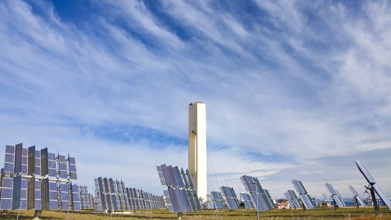 Most large concentrating solar power plants use thermal energy to generate steam that drives a turbine generator. (Source: © Darren Baker / stock.adobe.com)